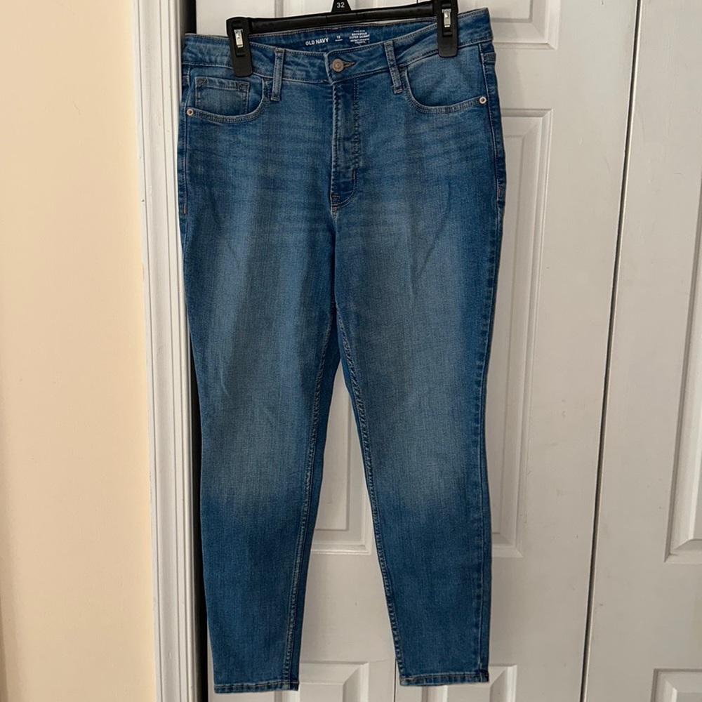Womens Old Navy high rise rockstar super skinny jeans 12 short